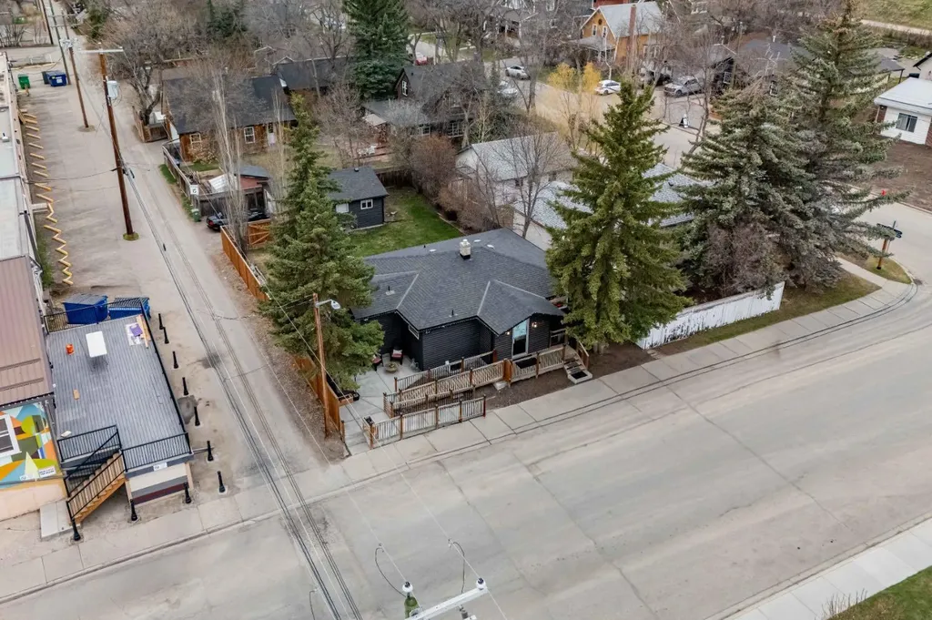 2 Elk Avenue Okotoks AB T1S 1J8