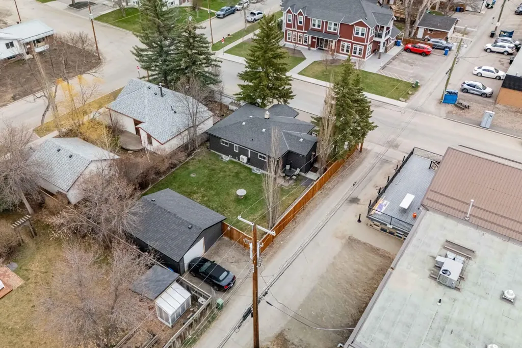 2 Elk Avenue Okotoks AB T1S 1J8