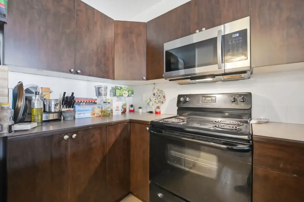 16969 24 Street SW Calgary AB T2Y0L2