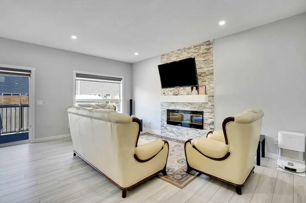 50 Saddlestone Place NE Calgary AB T3J 0Z6