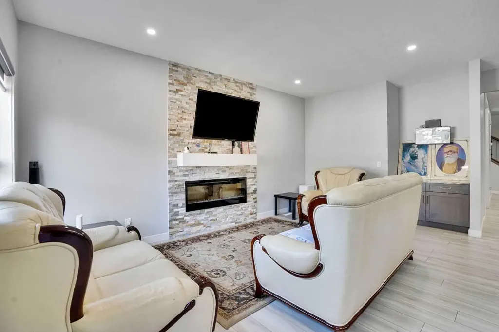 50 Saddlestone Place NE Calgary AB T3J 0Z6