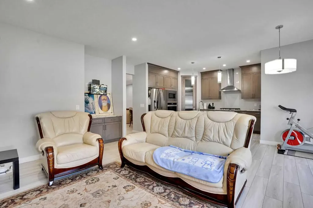 50 Saddlestone Place NE Calgary AB T3J 0Z6