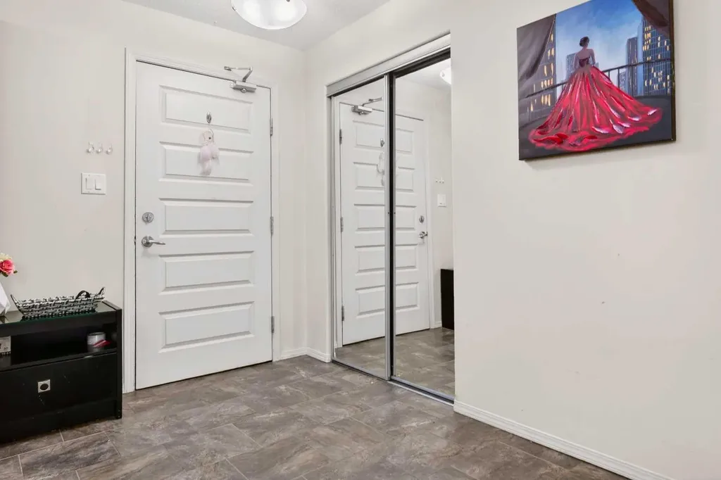 7909 71 Street NW Edmonton AB T6B 3P5