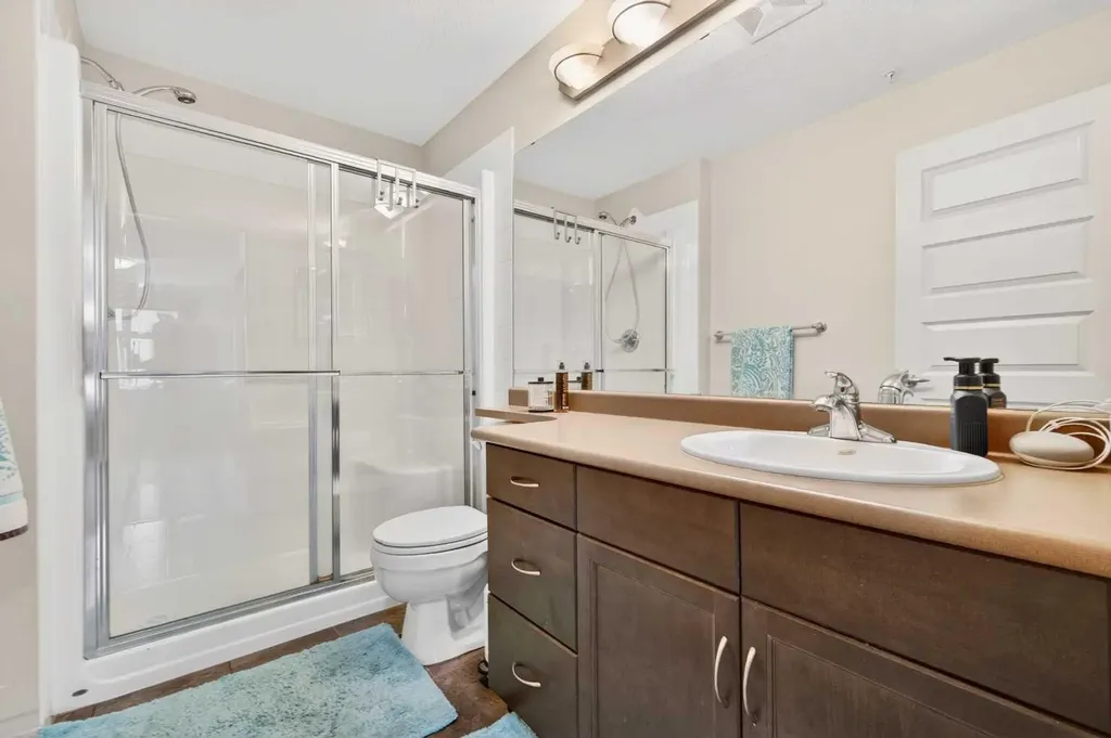 7909 71 Street NW Edmonton AB T6B 3P5