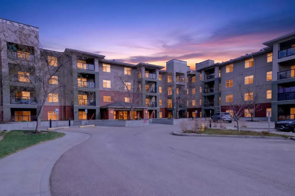 7909 71 Street NW Edmonton AB T6B 3P5