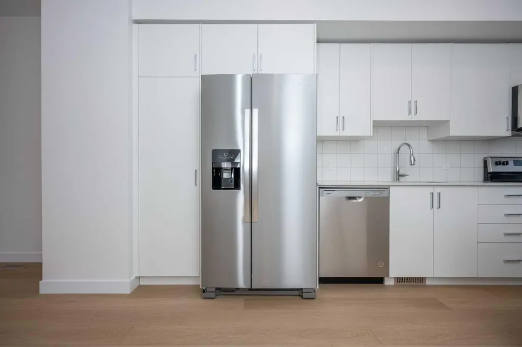8535 19 Avenue SE Calgary AB T2A 7W8