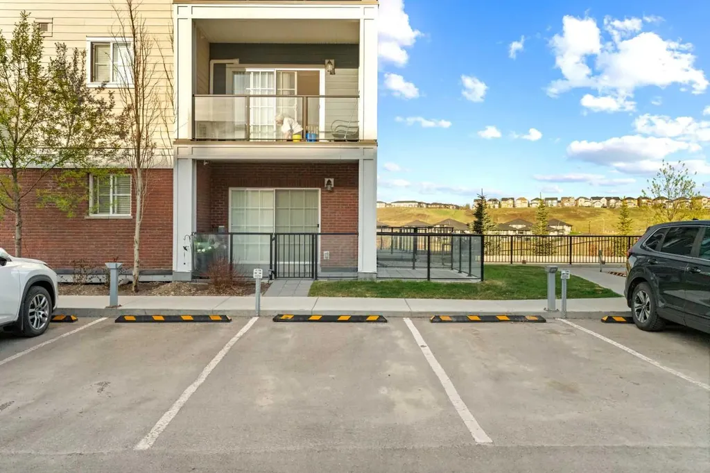 298 Sage Meadows Park NW Calgary AB T3P 1P5