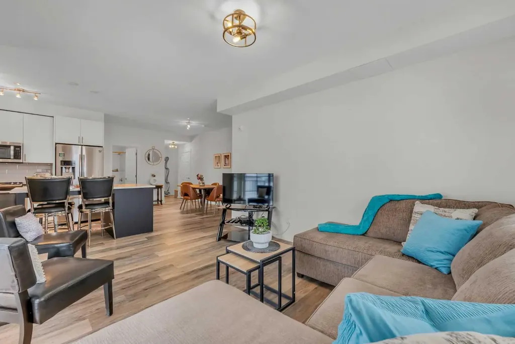 298 Sage Meadows Park NW Calgary AB T3P 1P5