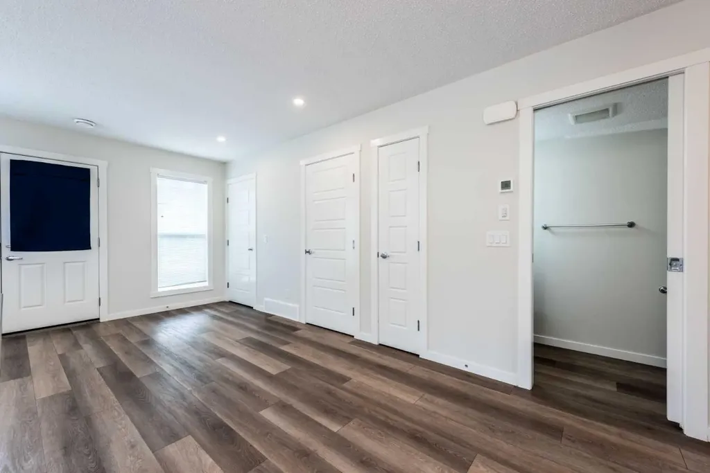 428 Cranbrook Square SE Calgary AB T3M 3K8