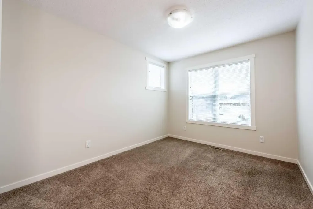 428 Cranbrook Square SE Calgary AB T3M 3K8