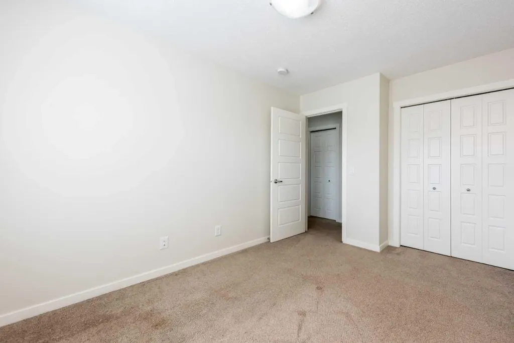 428 Cranbrook Square SE Calgary AB T3M 3K8