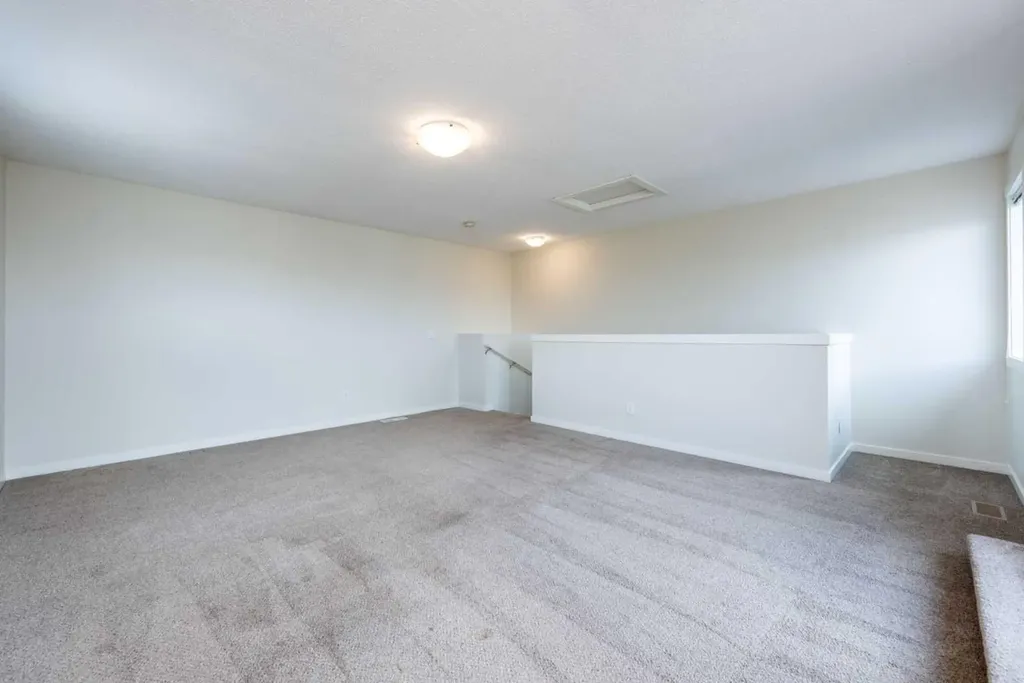 428 Cranbrook Square SE Calgary AB T3M 3K8