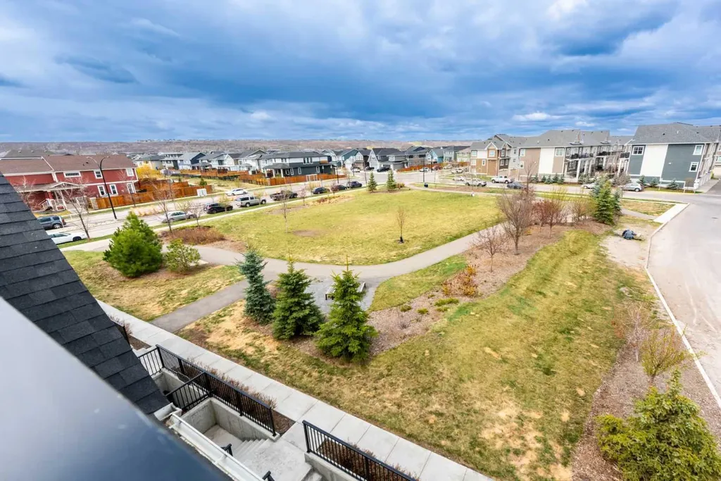 428 Cranbrook Square SE Calgary AB T3M 3K8