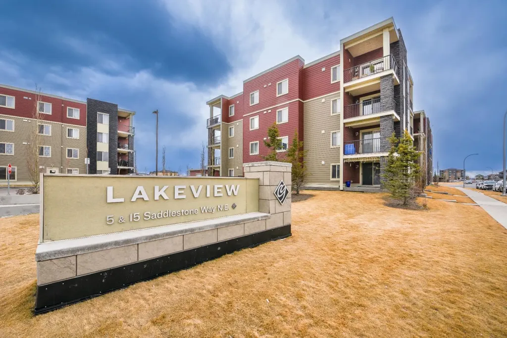 5 Saddlestone Way NE Calgary AB T3J 0S2