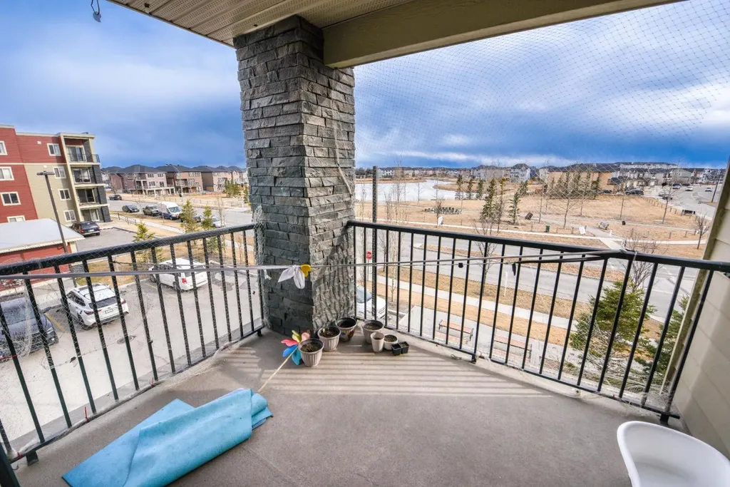 5 Saddlestone Way NE Calgary AB T3J 0S2