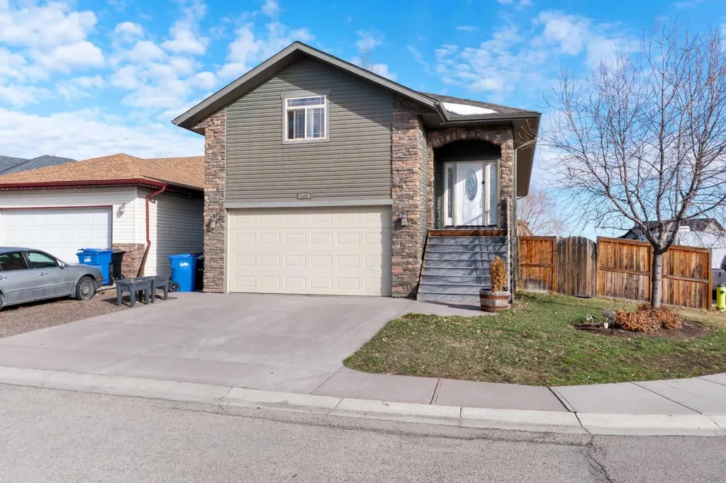 900 Carriage Lane Place Carstairs AB T0M0N0