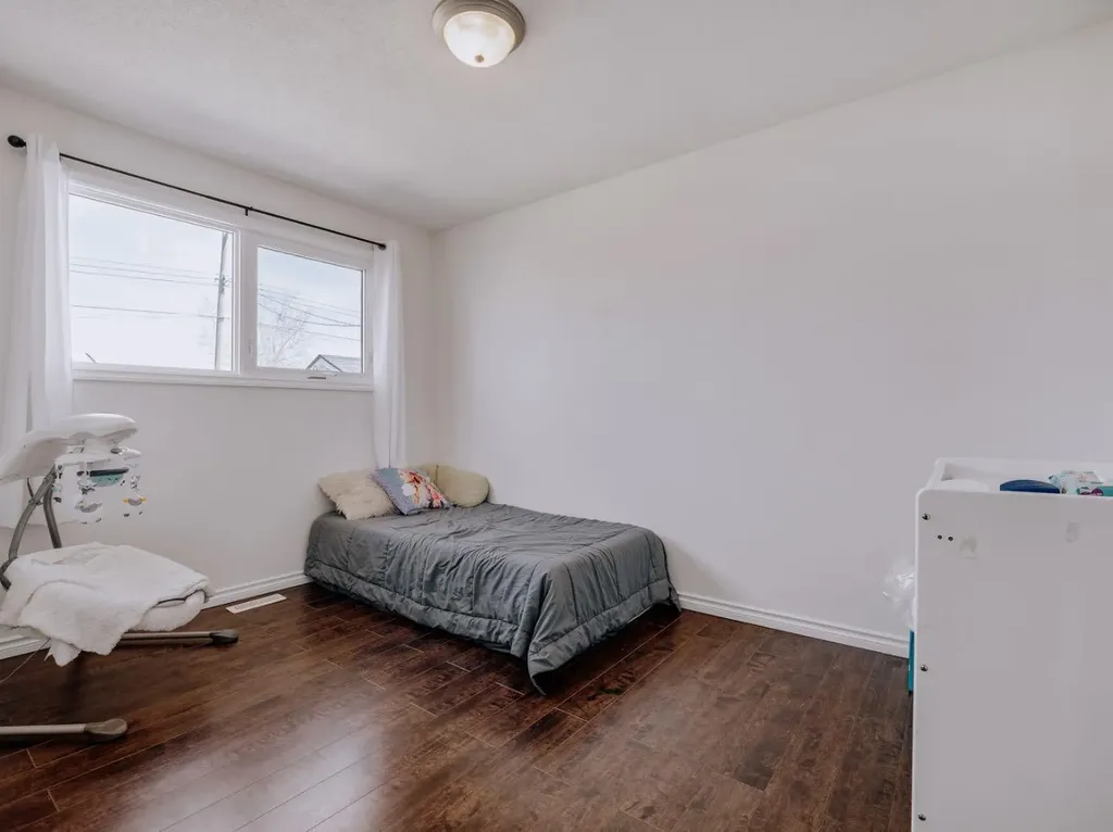 5007 62 Avenue Taber AB T1G1J7