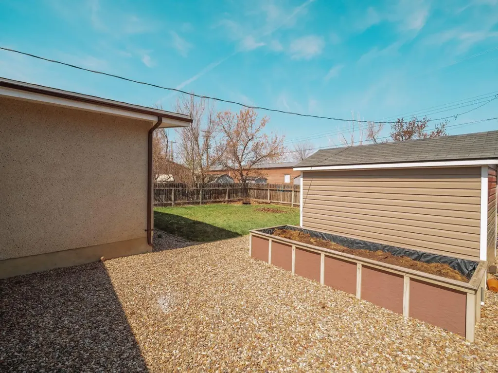 62ND Avenue Taber AB T1G1J7