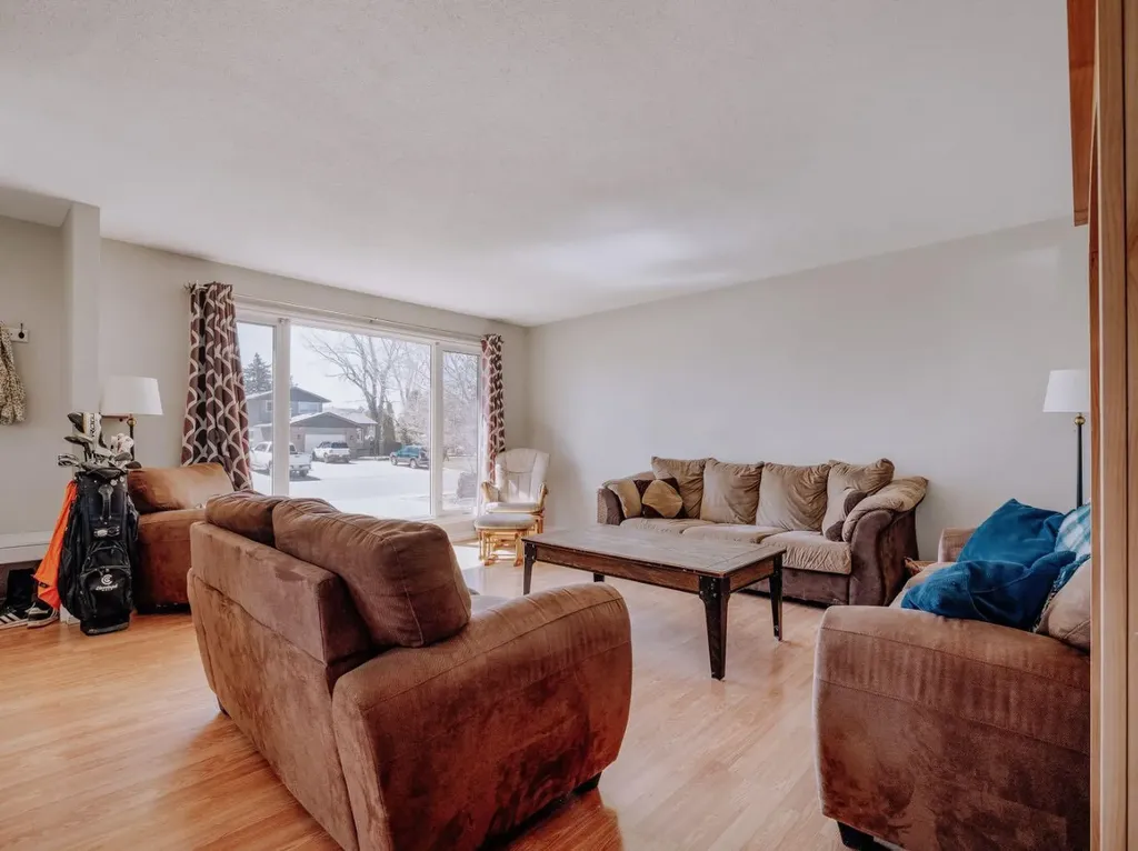 62ND Avenue Taber AB T1G1J7