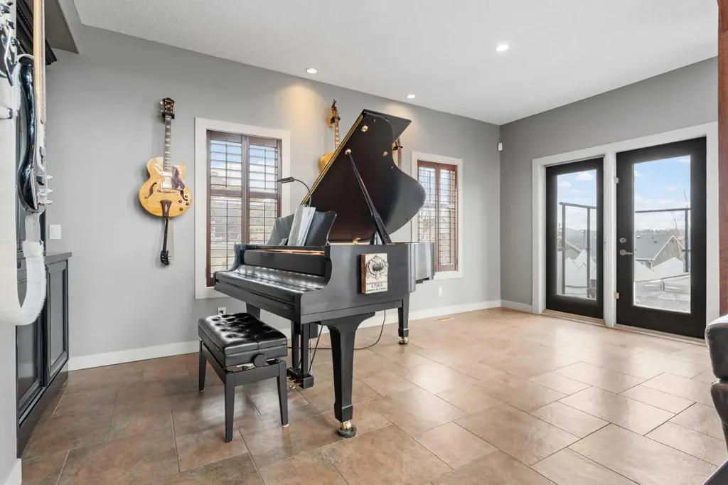 88 Crestridge Way SW Calgary AB T3B 5Z2