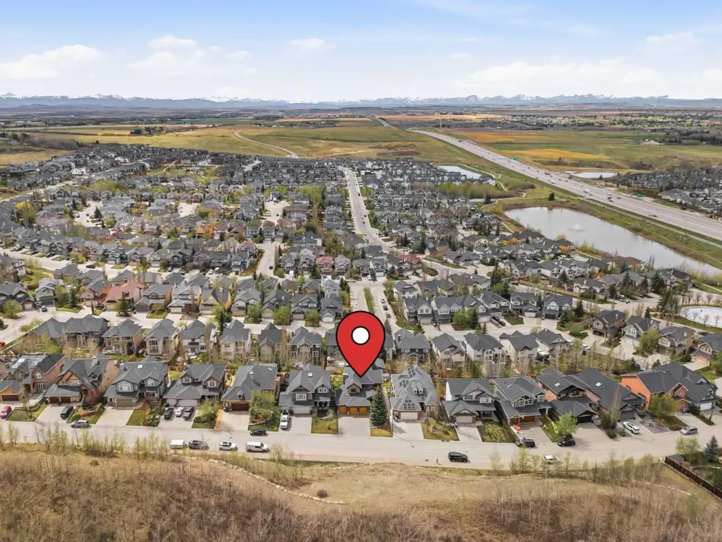 88 Crestridge Way SW Calgary AB T3B 5Z2