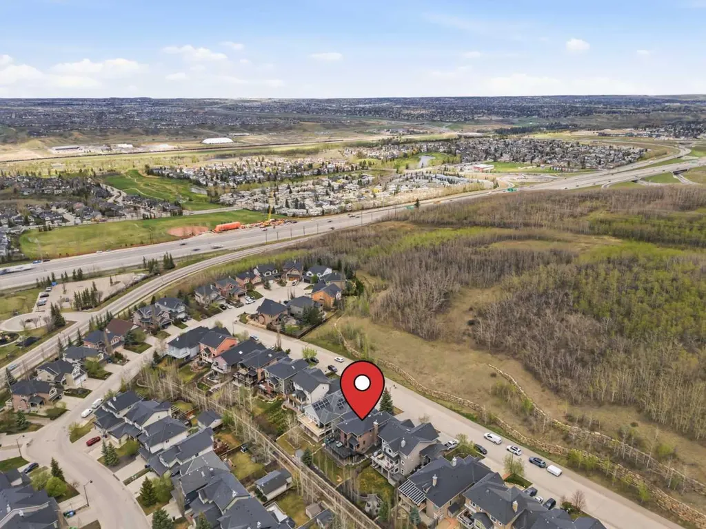 88 Crestridge Way SW Calgary AB T3B 5Z2