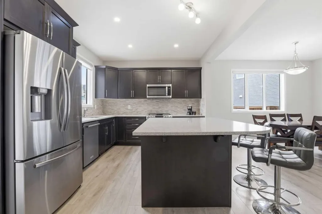 312 Carrington Way NW Calgary AB T3P 1N5