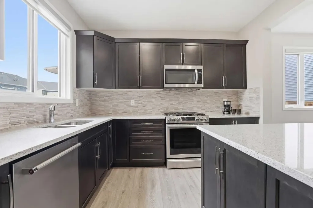 312 Carrington Way NW Calgary AB T3P 1N5