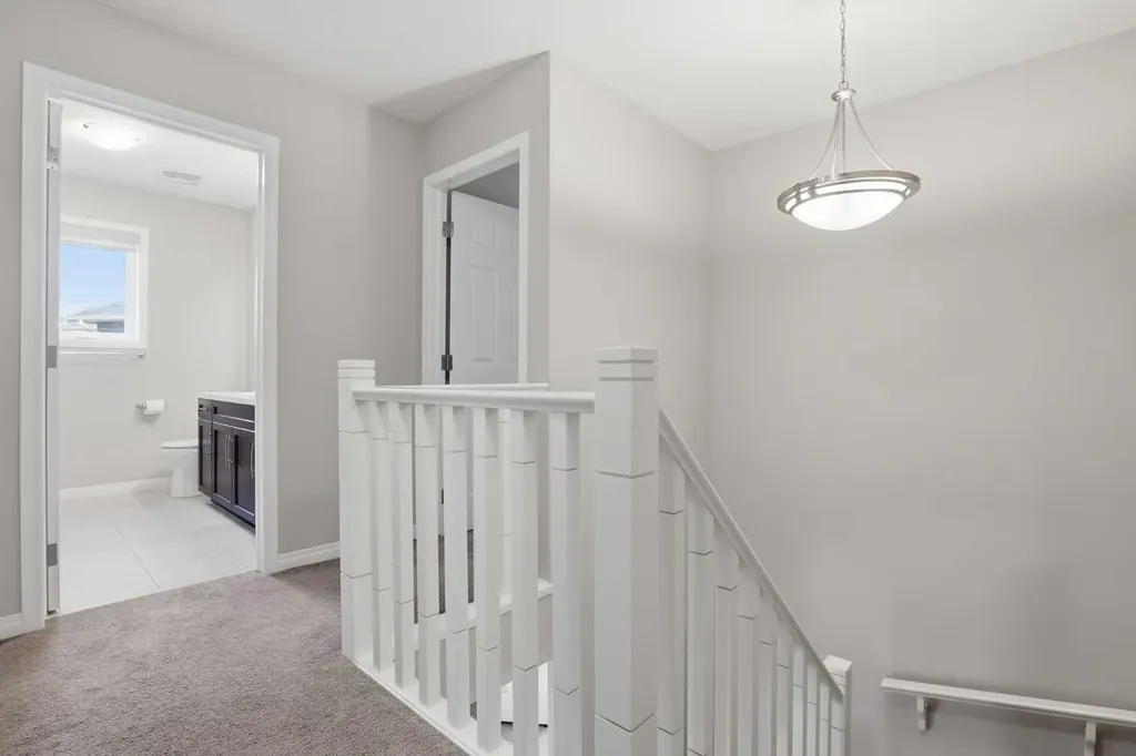312 Carrington Way NW Calgary AB T3P 1N5