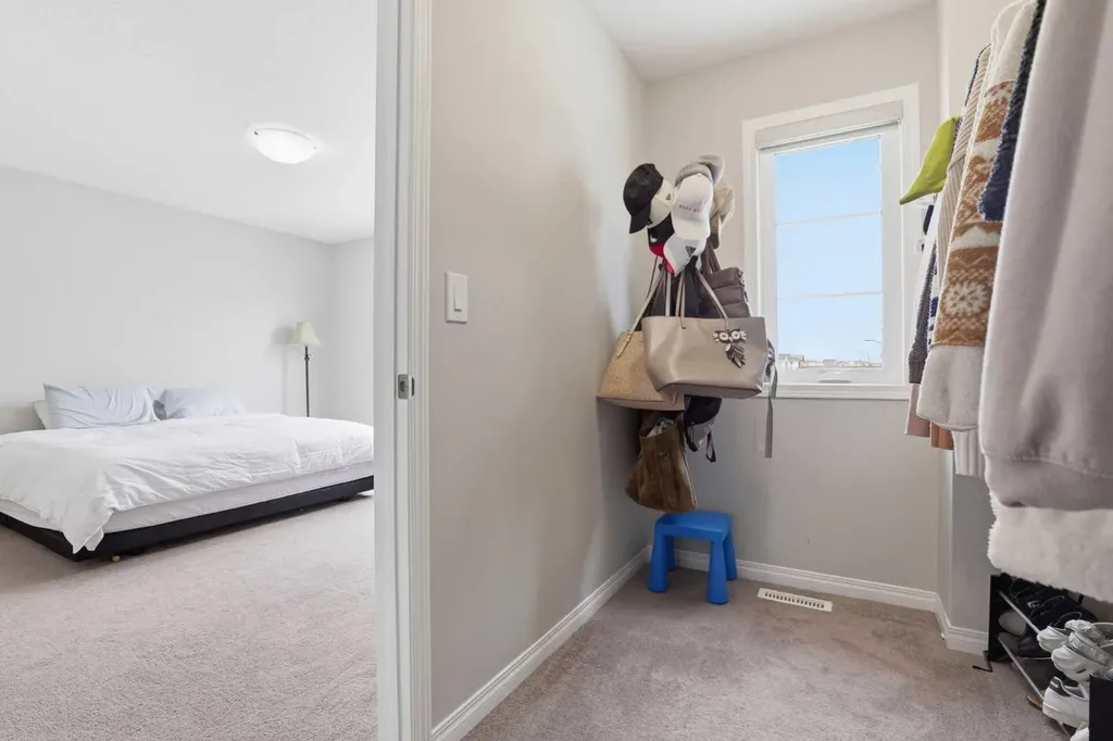 312 Carrington Way NW Calgary AB T3P 1N5