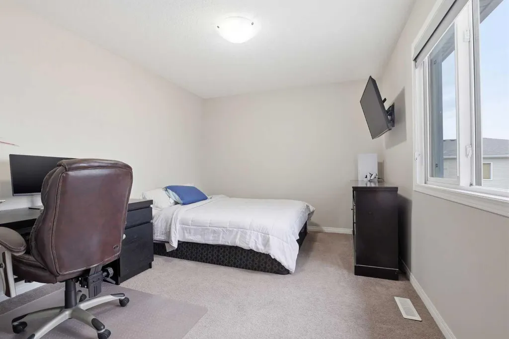 312 Carrington Way NW Calgary AB T3P 1N5