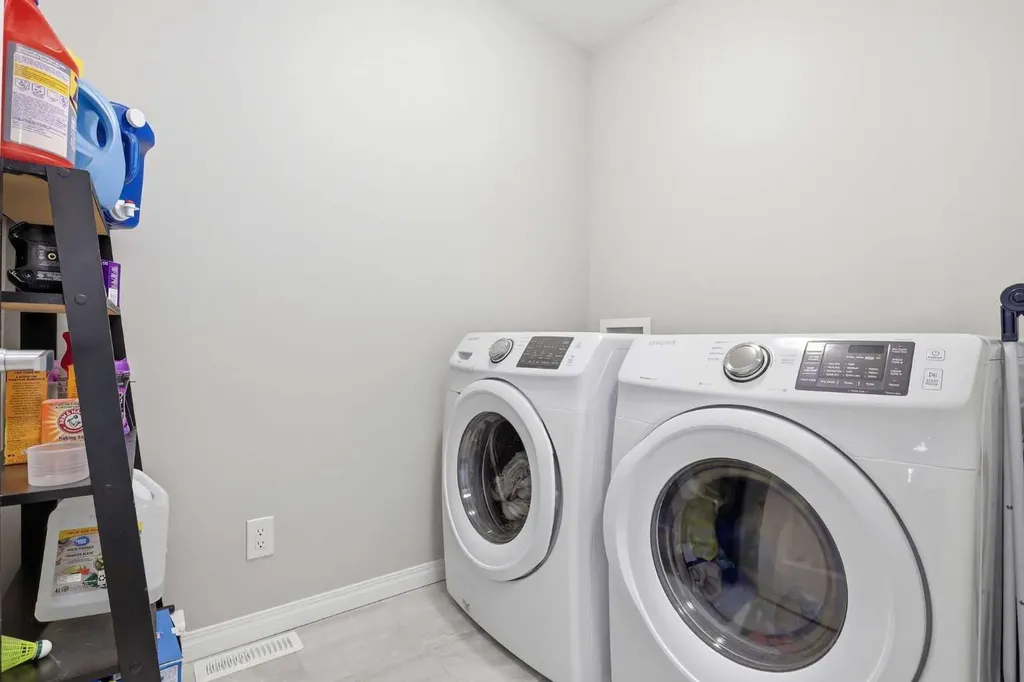 312 Carrington Way NW Calgary AB T3P 1N5