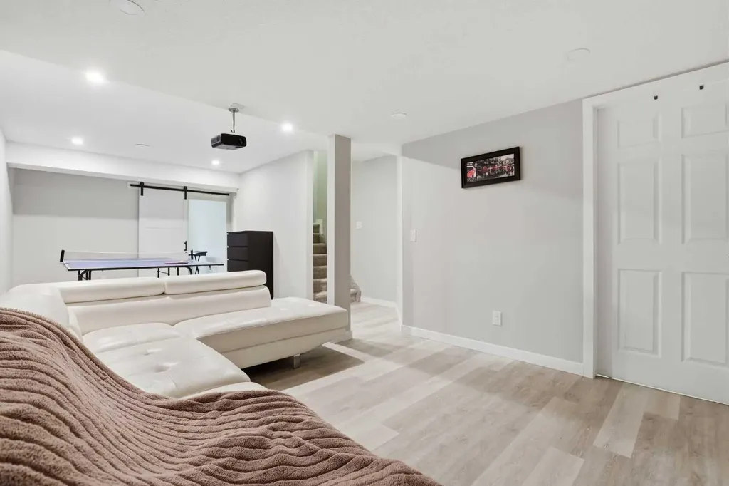 312 Carrington Way NW Calgary AB T3P 1N5