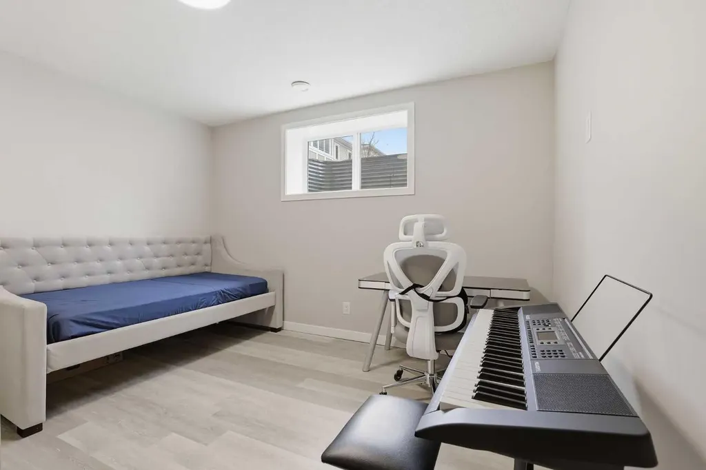 312 Carrington Way NW Calgary AB T3P 1N5