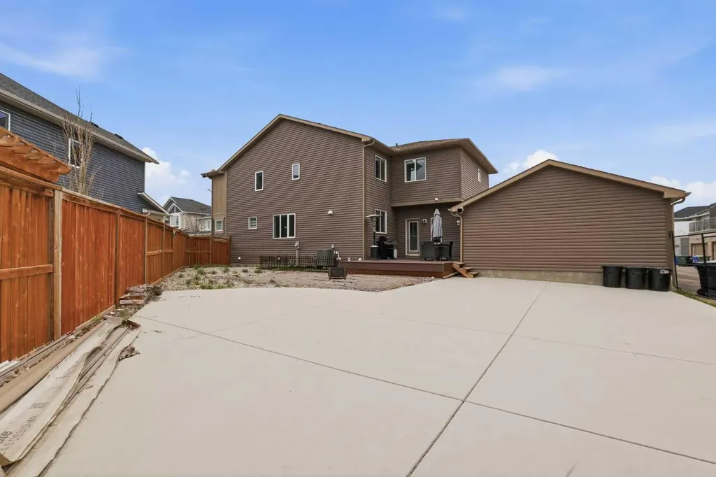 312 Carrington Way NW Calgary AB T3P 1N5