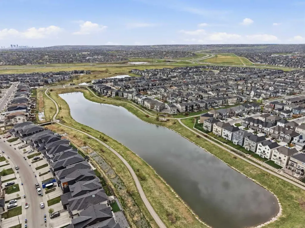312 Carrington Way NW Calgary AB T3P 1N5
