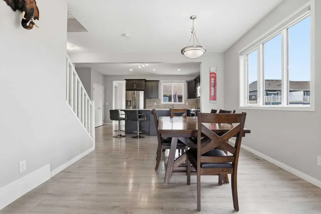 312 Carrington Way NW Calgary AB T3P 1N5