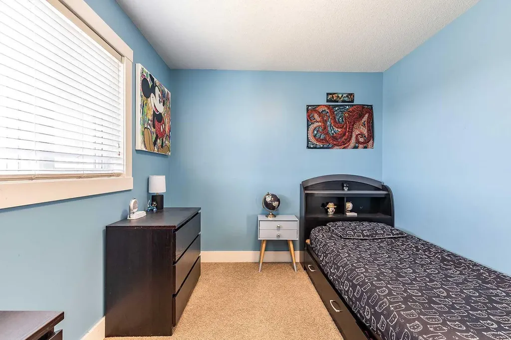 8 Terrace Circle NE Medicine Hat AB T1C 2B8