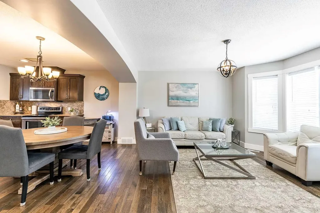 8 Terrace Circle NE Medicine Hat AB T1C 2B8