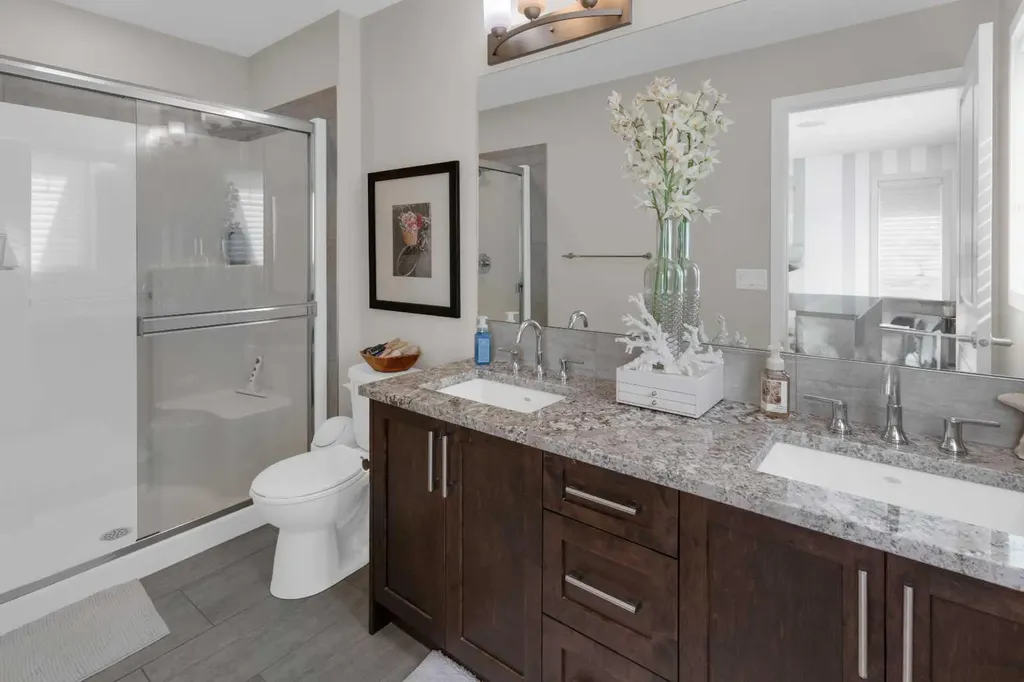 216 Sundown Road Cochrane AB T4C2M5