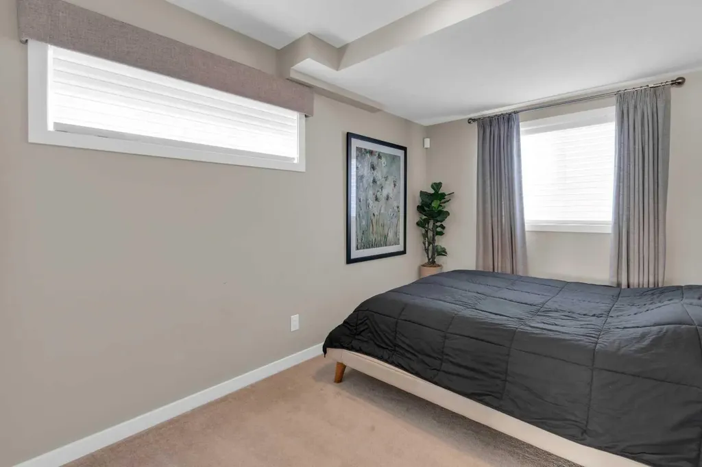 216 Sundown Road Cochrane AB T4C2M5