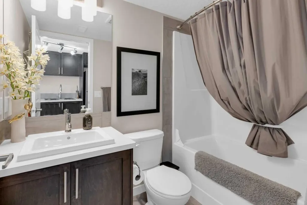 216 Sundown Road Cochrane AB T4C2M5