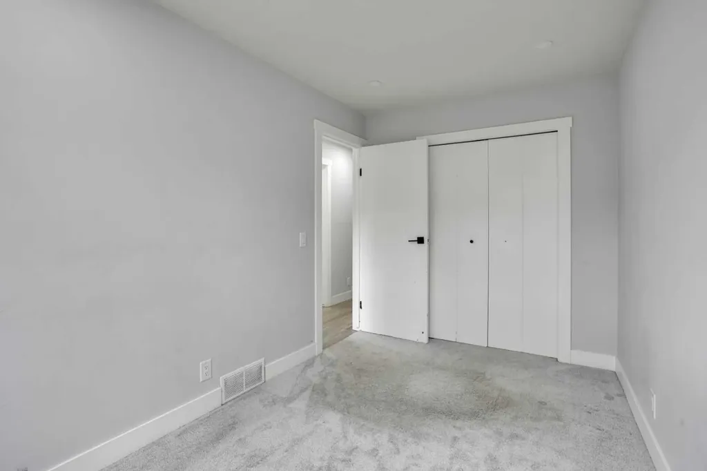 44 Falmead Road NE Calgary AB T3J1G8