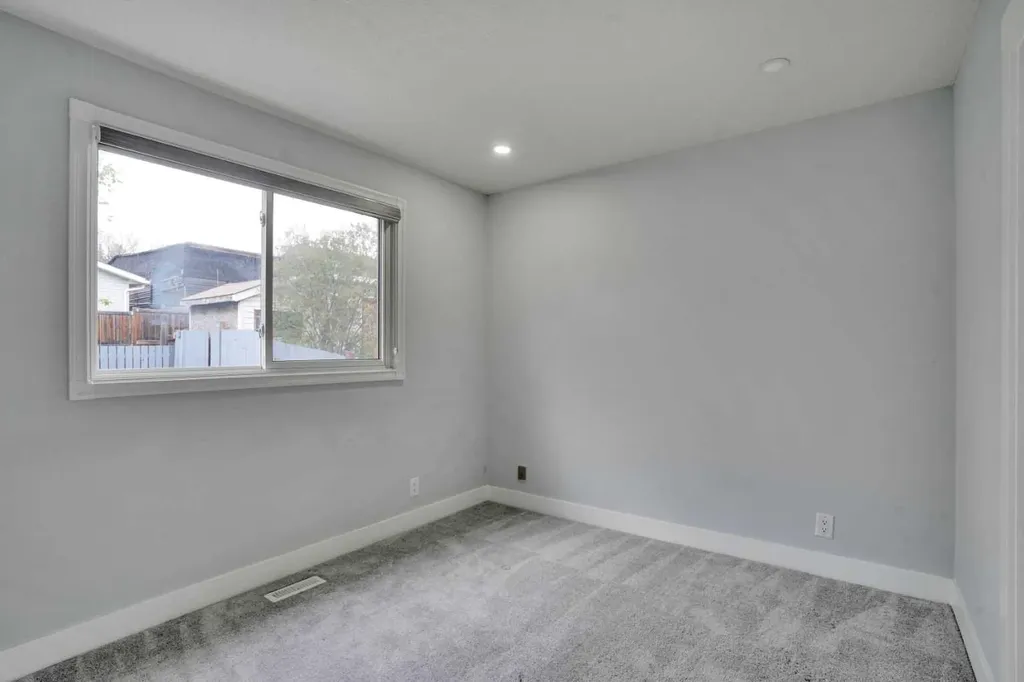 44 Falmead Road NE Calgary AB T3J1G8