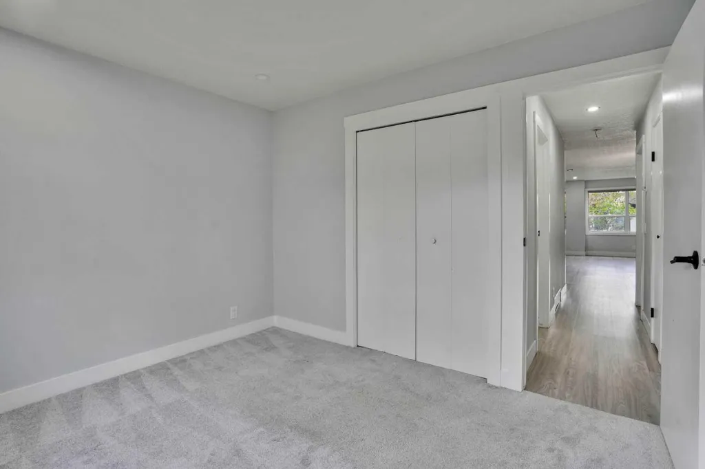 44 Falmead Road NE Calgary AB T3J1G8