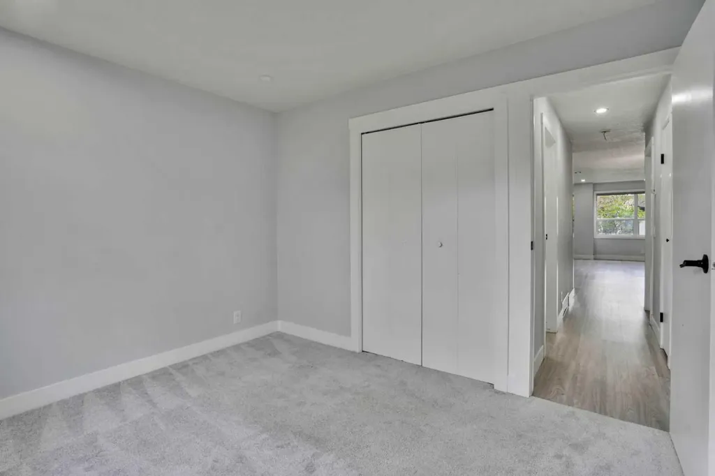 44 Falmead Road NE Calgary AB T3J1G8