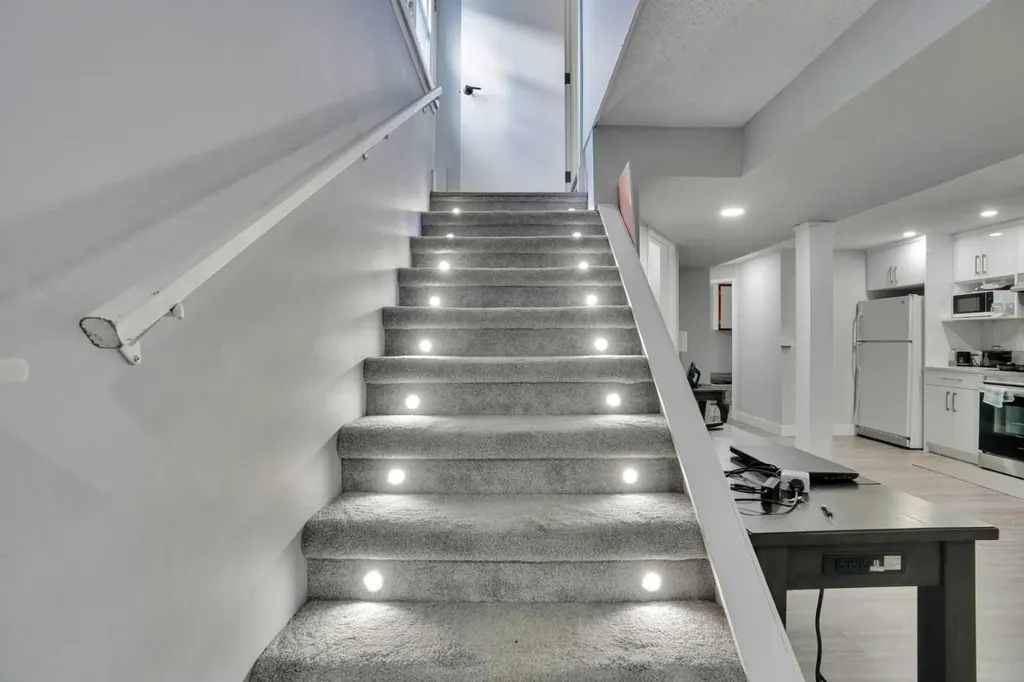 44 Falmead Road NE Calgary AB T3J1G8