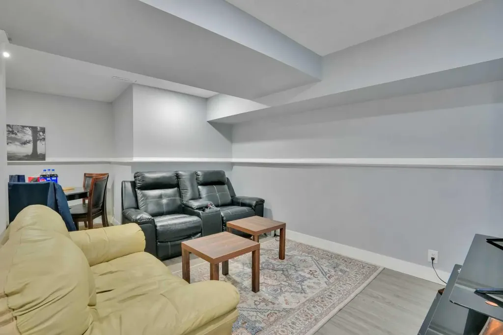 44 Falmead Road NE Calgary AB T3J1G8