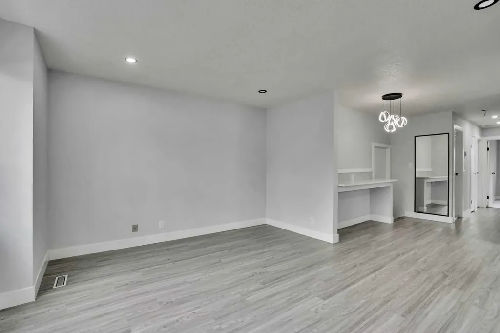 44 Falmead Road NE Calgary AB T3J1G8