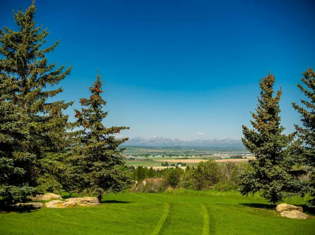 57 Uplands Ridge SW Rural Rocky View County AB T3Z 3N5